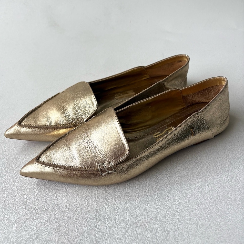 Santa Lolla size 7 gold slip on pointy shoe loafers Palm beach aesthetic